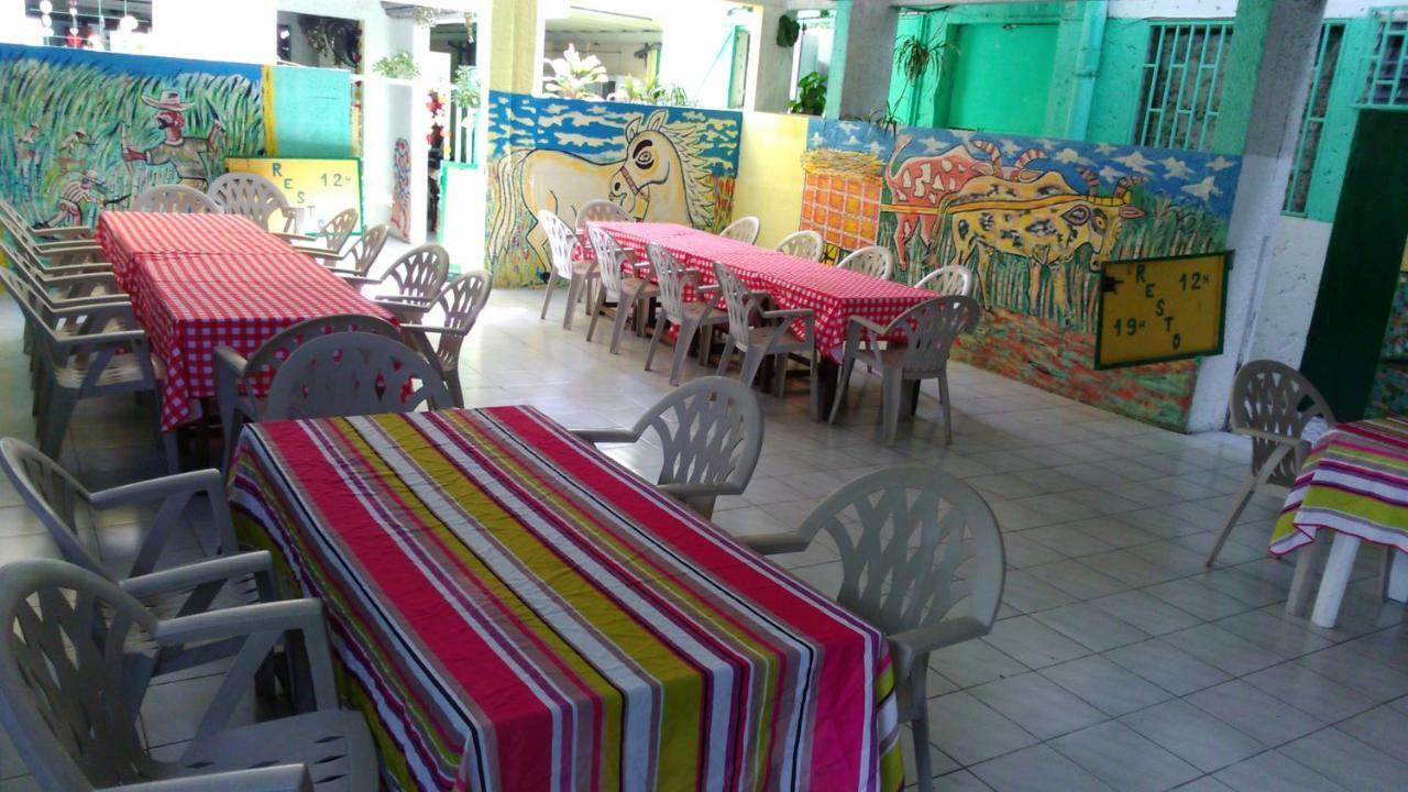 El Rancho Hotel *